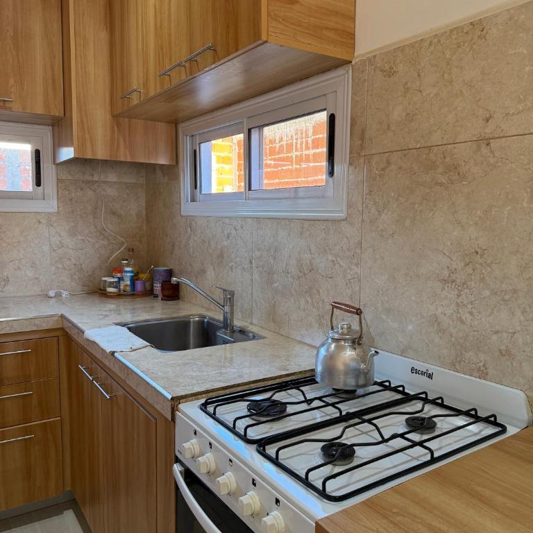 Casa familiar en City Bell - Casa con 1 dormitorio - 12