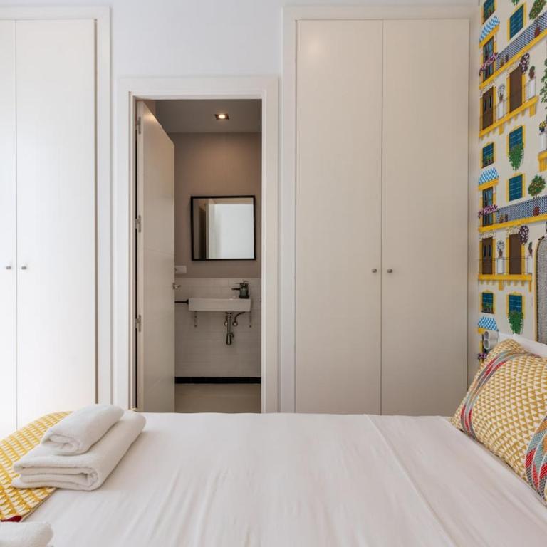 TBajo Apartamento Familiar Centro Sevilla - Apartamento de 3 dormitorios - 40