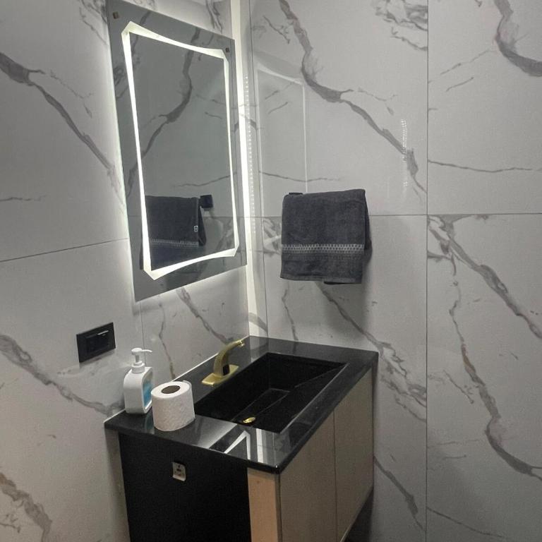 Mirador del Parque - Two-Bedroom Apartment with City View - 18