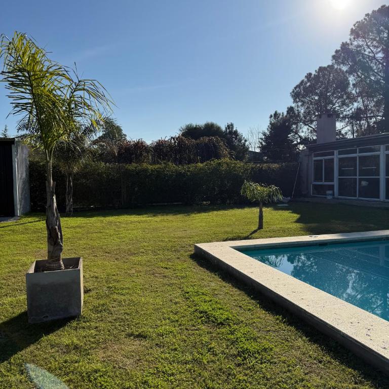 Quinta en City Bell - Three-Bedroom House - 5