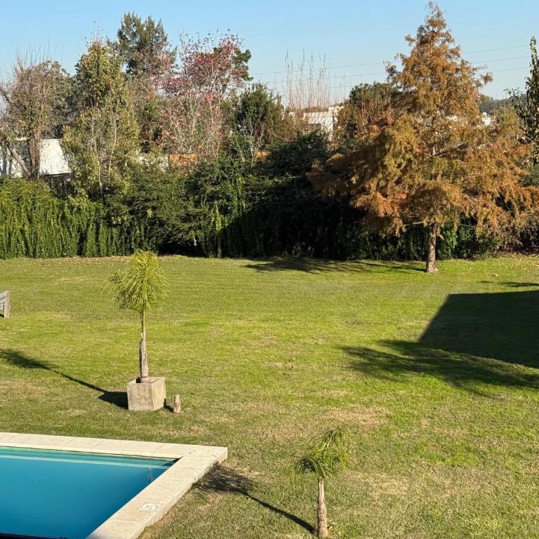 Quinta en City Bell - Three-Bedroom House - 15