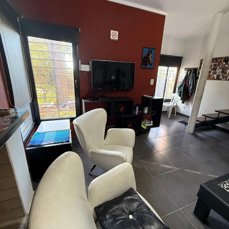 Quinta en City Bell - Three-Bedroom House - 19