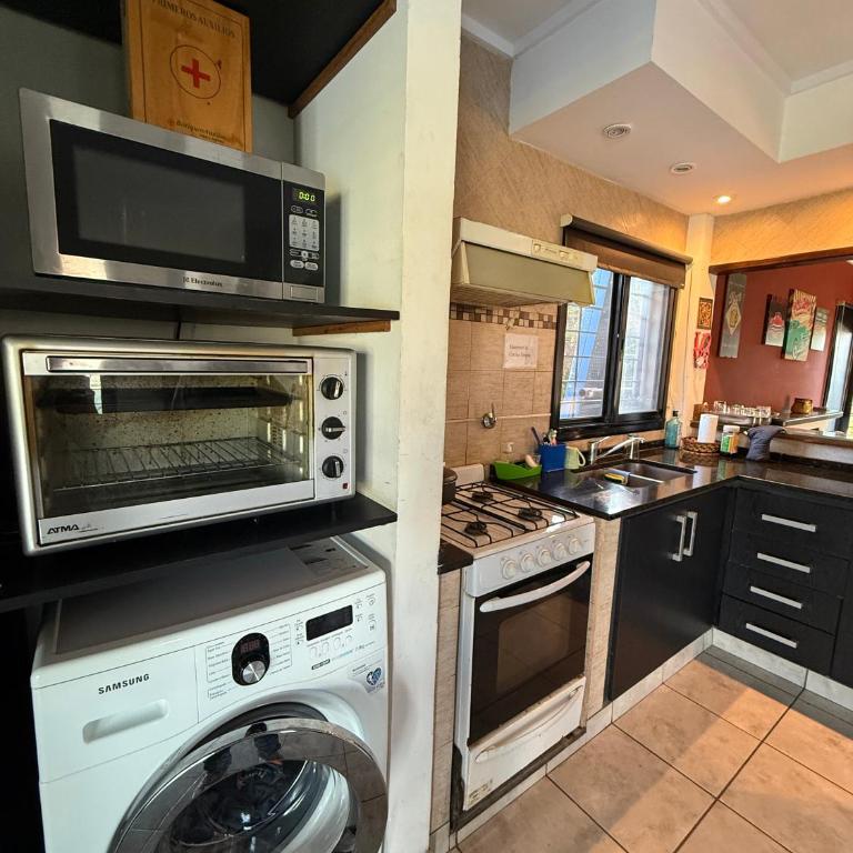 Quinta en City Bell - Three-Bedroom House - 20