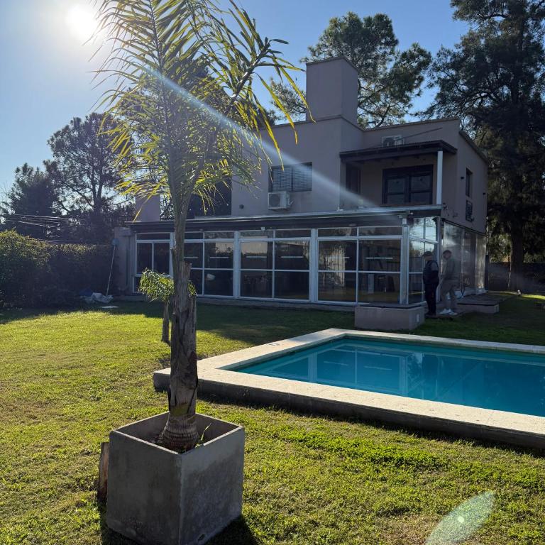 Quinta en City Bell - Three-Bedroom House - 21
