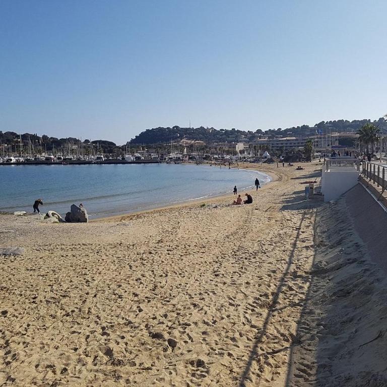 Magnifique emplacement pour ce joli f3 - Two-Bedroom Apartment - 1
