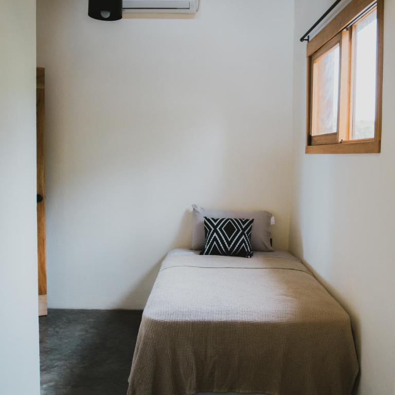 Idilio Beach Apartments - Two-Bedroom Apartment with Sea View - 12