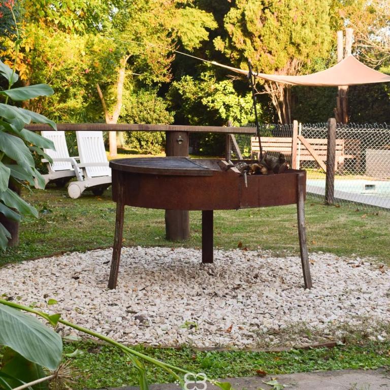 Casa con piscina en City Bell - Two-Bedroom House - 39