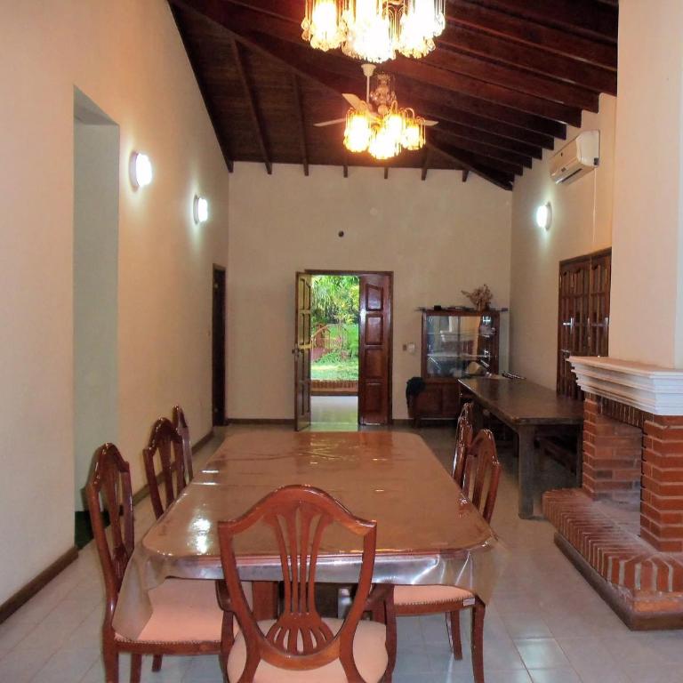 Gran casa quinta y apartamentos ideal para grupos - Eight-Bedroom House - 20