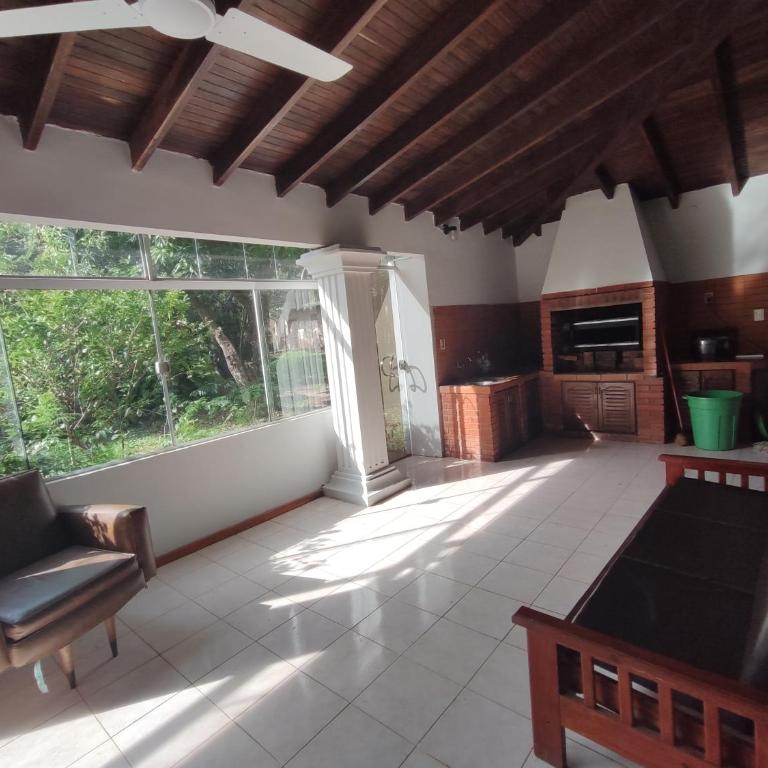 Gran casa quinta y apartamentos ideal para grupos - Eight-Bedroom House - 23