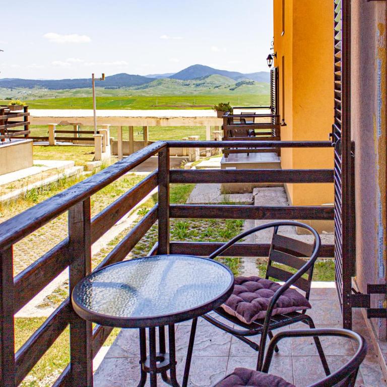 Durmitor Mountain View House Žabljak - Three-Bedroom House - 16