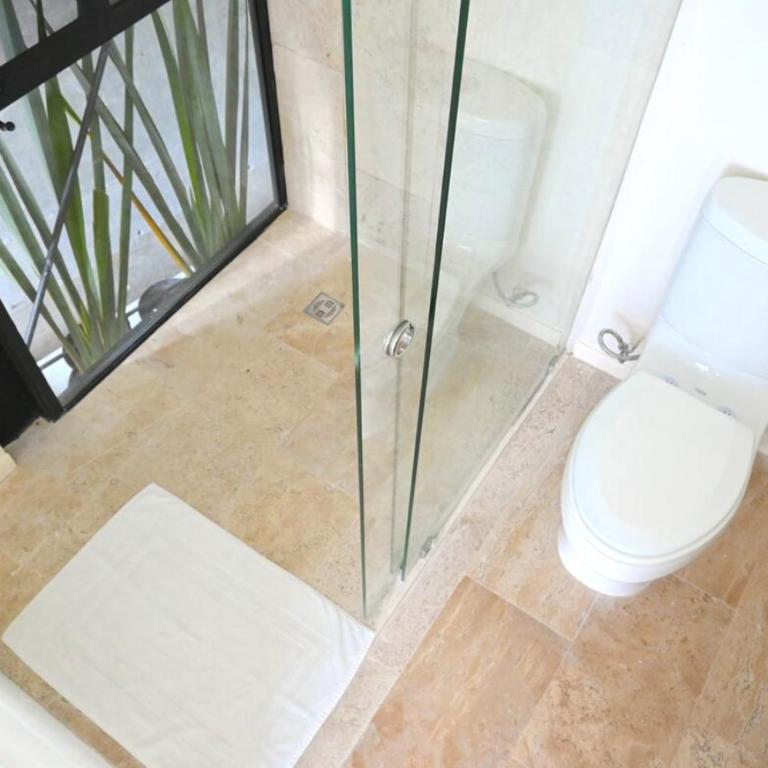GLASS JUNGLE VILLA with amazing green views -10 min DT - Casa de 3 dormitorios - 60