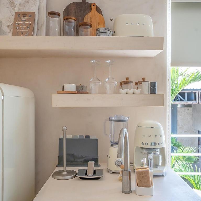 New H Studio with free access to Akna Beach Club - One-Bedroom Apartment with Pool View - 4