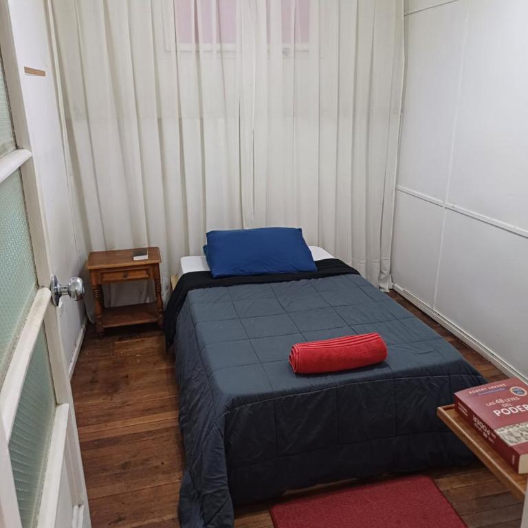 Casa Central - Cama Individual en habitación compartida femenina - 1