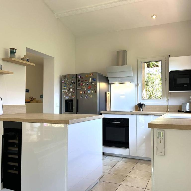 Villa spacieuse avec piscine privative à Bormes-les-Mimosas - FR-1-251-867 - Maison de Vacances - 8