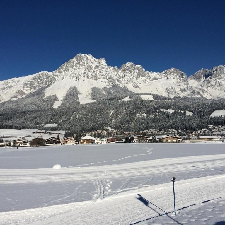 Chalet in Ellmau near Ski Slopes - Superior Chalet - 37