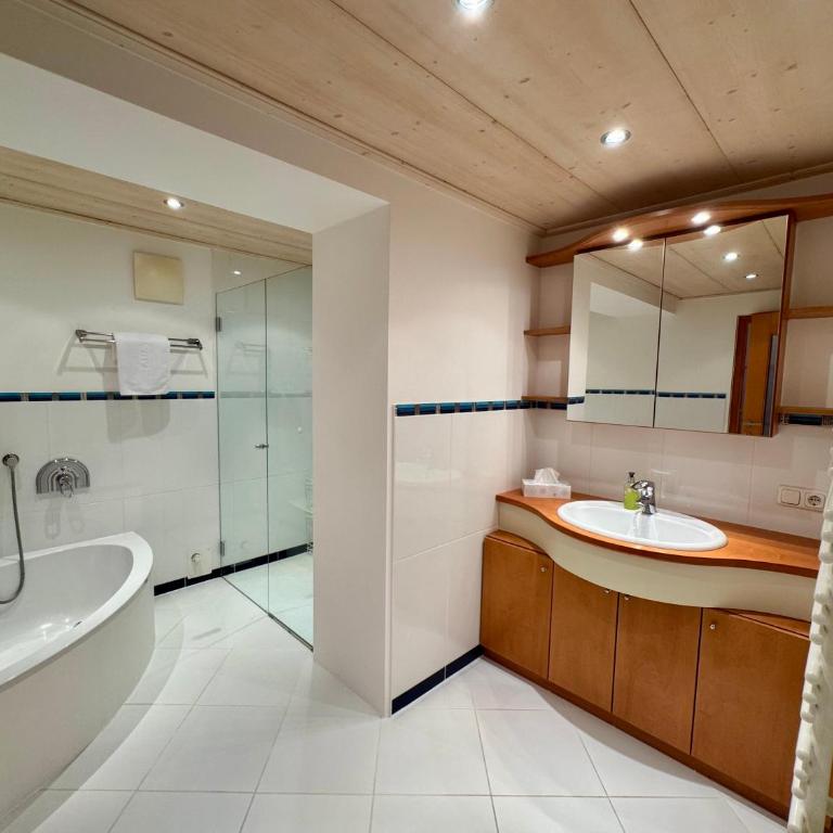 ALPIN CHARME APARTMENTS 3 x Boutique Alpine Living - Apartment mit 2 Schlafzimmern - 6