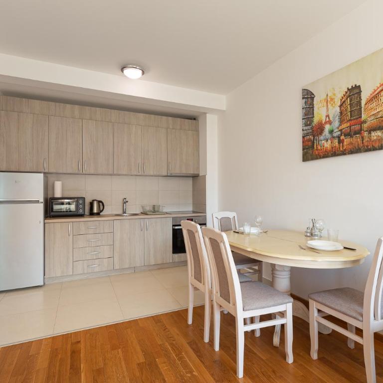 Partial sea view heaven - One-Bedroom Apartment - 5
