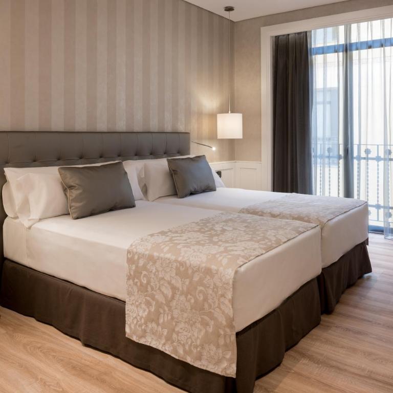 Catalonia Puerta del Sol - Habitación Familiar (2 adultos y 2 niños) - 4