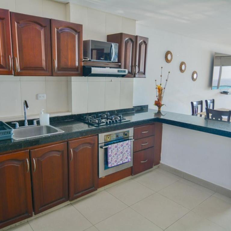 Alojamiento en Torres del Lago - Three-Bedroom Apartment with View - 2