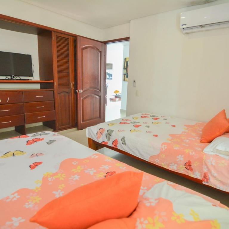 Alojamiento en Torres del Lago - Three-Bedroom Apartment with View - 10