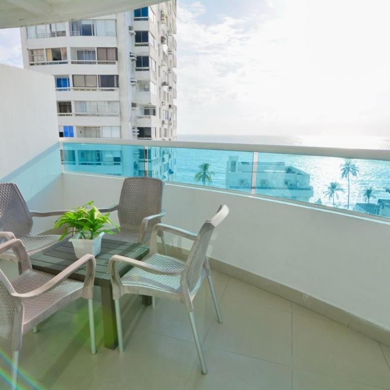 Alojamiento en Torres del Lago - Three-Bedroom Apartment with View - 11