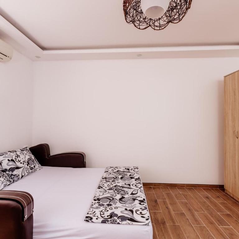 Dream Vacation Apartments - Studio - 8