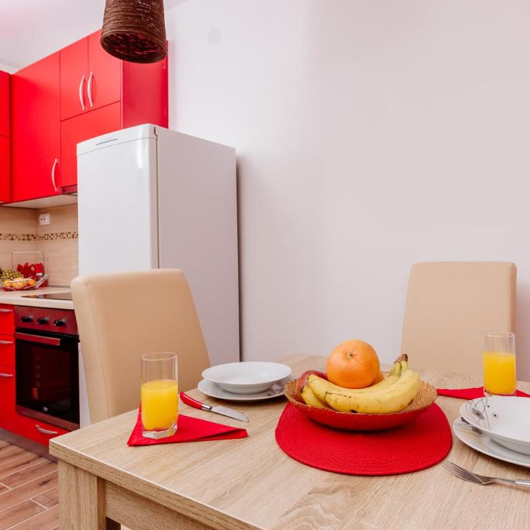 Dream Vacation Apartments - Studio - 13