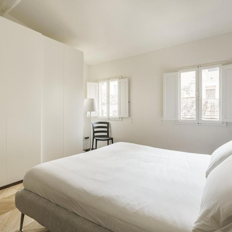 Elegant Apartment in the Heart of Florence - Appartamento con 1 Camera da Letto e Balcone - 19