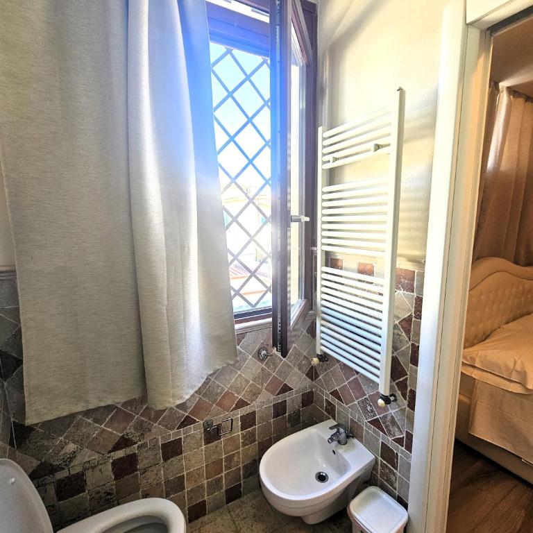 Affittacamere Casa Brajan - Camera Matrimoniale con Bagno Privato - 15
