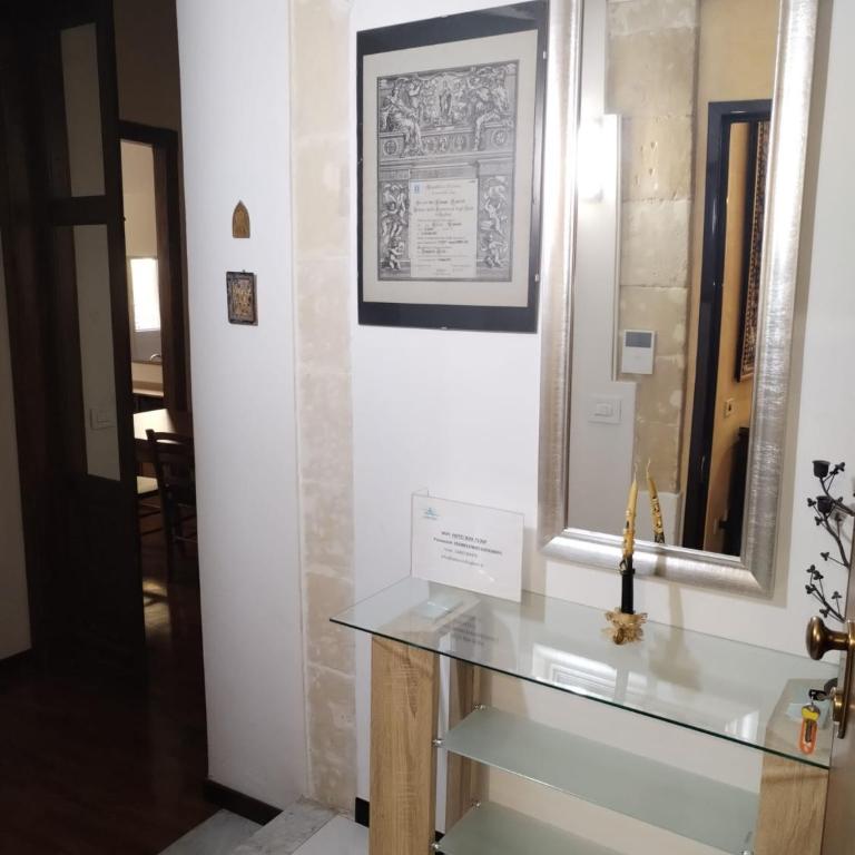 PALAZZO FULGHER - Camera Familiare con Bagno Privato - 1