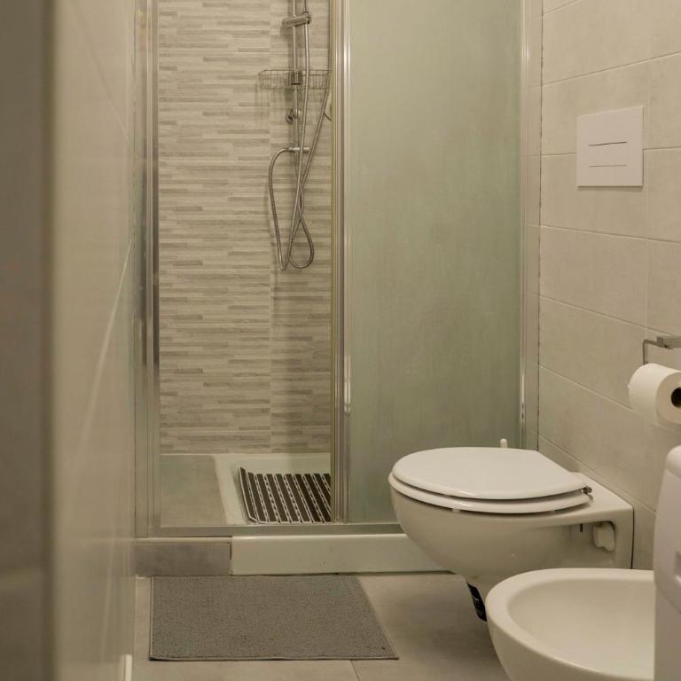 De Rosa Home Appartamento 4 posti letto, vicino al centro e al mare, con terrazza, aria condizionata, parcheggio privato e wifi - One-Bedroom Apartment - 13