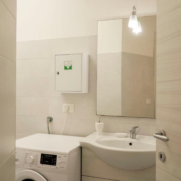 De Rosa Home Appartamento 4 posti letto, vicino al centro e al mare, con terrazza, aria condizionata, parcheggio privato e wifi - One-Bedroom Apartment - 15