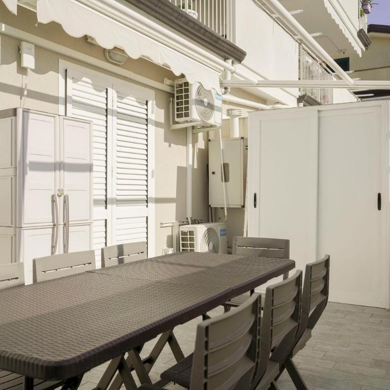 De Rosa Home Appartamento 4 posti letto, vicino al centro e al mare, con terrazza, aria condizionata, parcheggio privato e wifi - One-Bedroom Apartment - 16