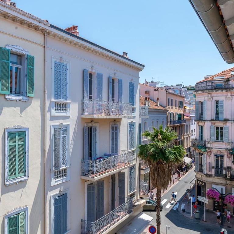 Apartment 2 bedrooms near beach - Cannes - Apartment - 13