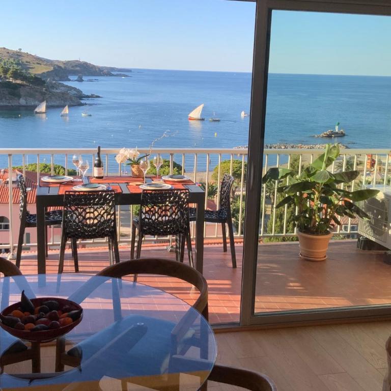 Vue Panoramique Exceptionnelle Mer, Montagne et Village l T2 Luxueux - Apartamento de 1 dormitorio - 1