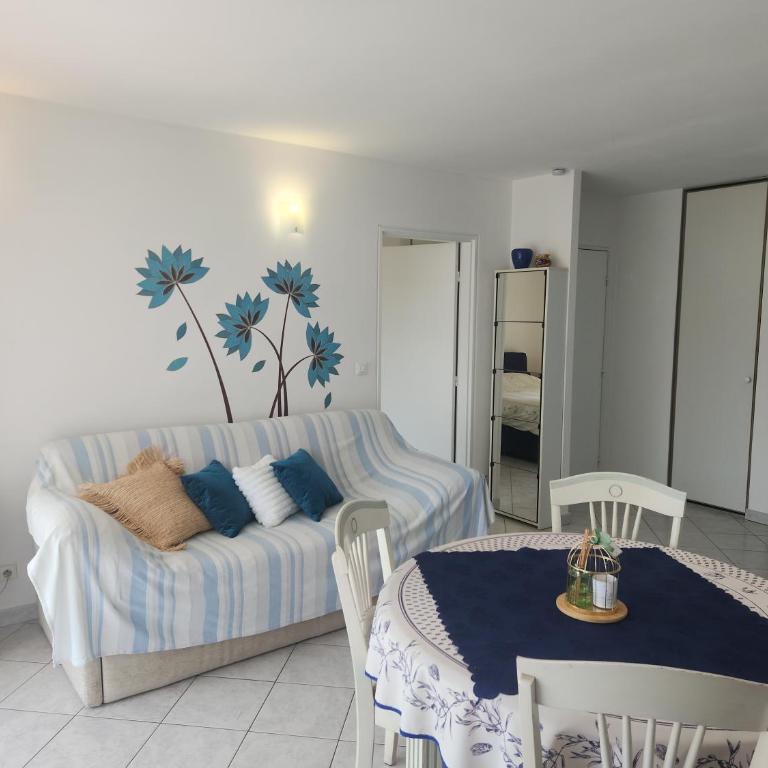 Les Fleurs Bleues - Appartamento con 1 Camera da Letto - 2