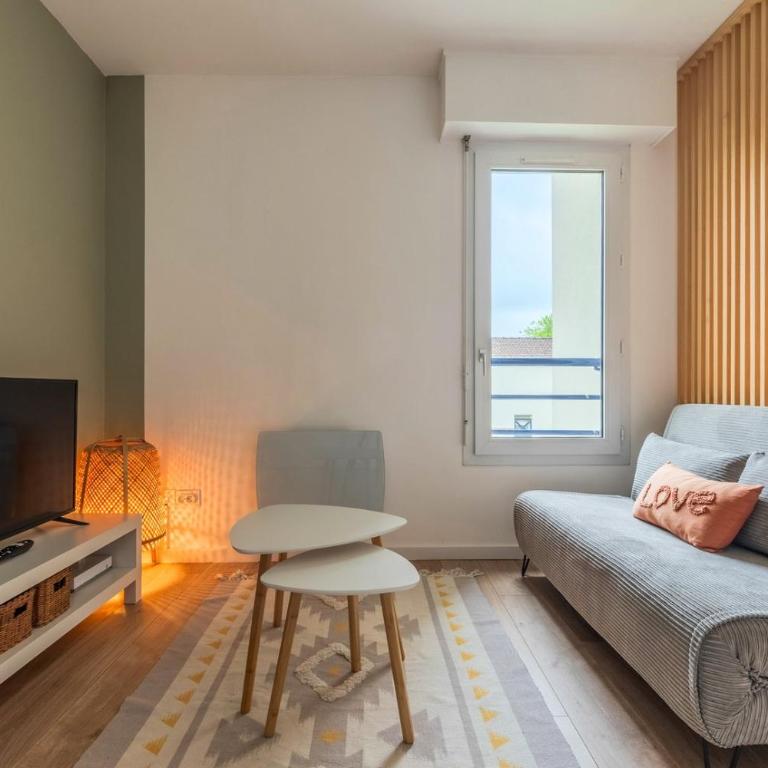 Studio calme avec parking, proche métro - Appartement - 3