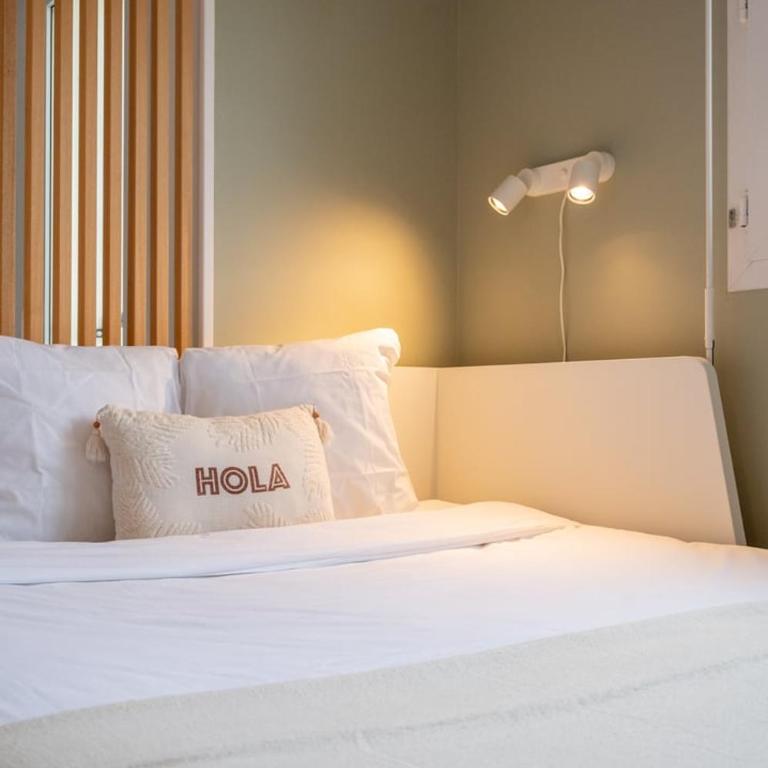Studio calme avec parking, proche métro - Appartement - 22