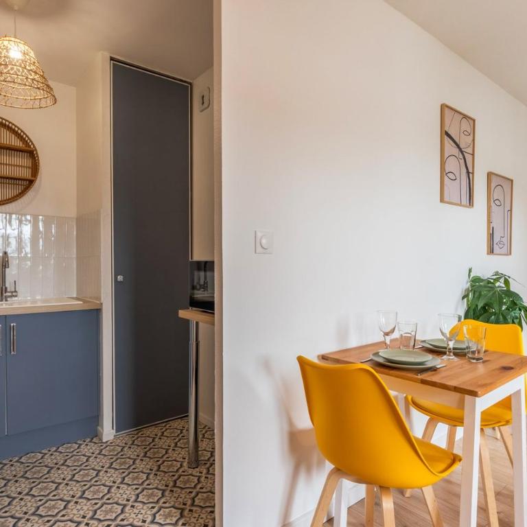 Studio calme avec parking, proche métro - Appartement - 14