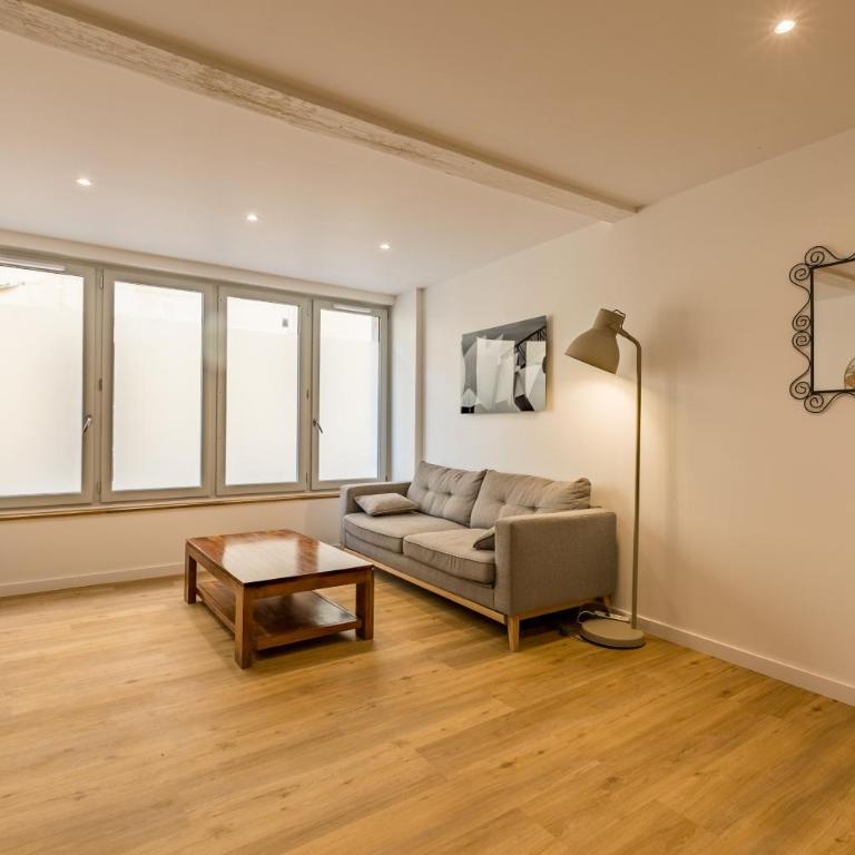 ALMA F2 hypercentre 1min cathédrale saint Pierre 3 min Tram Charme ancien & confort moderne Netflix - One-Bedroom Apartment - 14