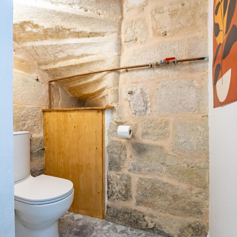 ALMA F2 hypercentre 1min cathédrale saint Pierre 3 min Tram Charme ancien & confort moderne Netflix - One-Bedroom Apartment - 17