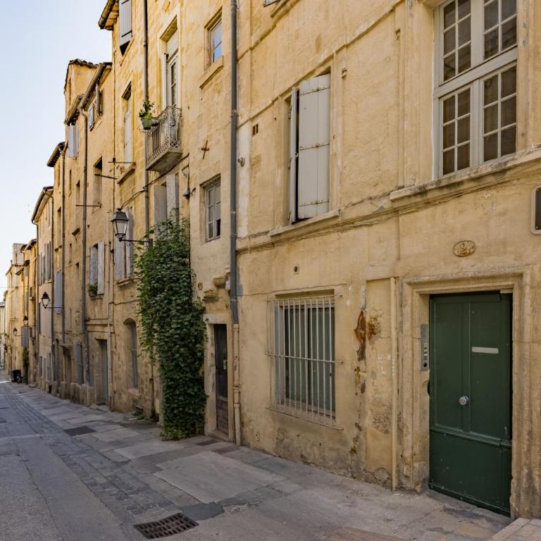 ALMA F2 hypercentre 1min cathédrale saint Pierre 3 min Tram Charme ancien & confort moderne Netflix - One-Bedroom Apartment - 16