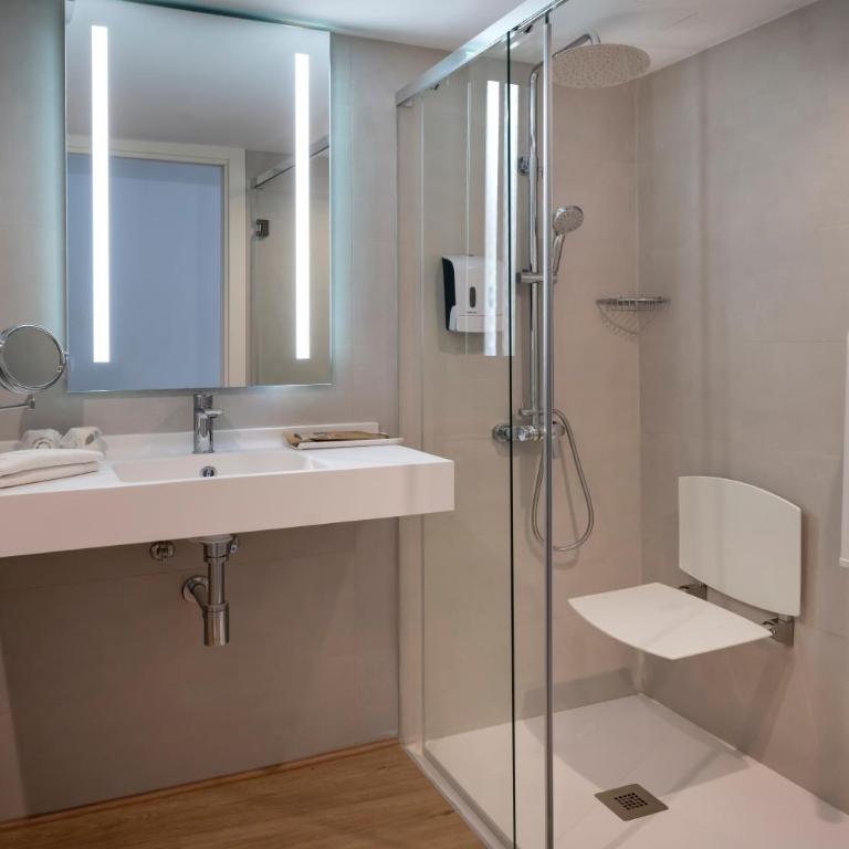 GHT Costa Brava & Spa - Habitación Doble con balcón - 2 camas - 28