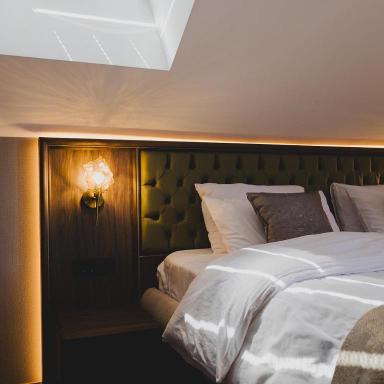 Boutique Hotel Rezident - Deluxe Apartment - 1