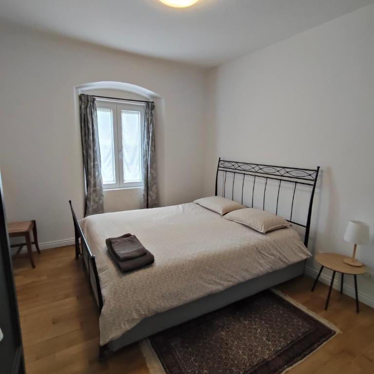 Casa Renova, intero appartamento, 2 camere, max 4 ospiti, Trieste zona storica - Appartamento con 1 Camera da Letto - 27