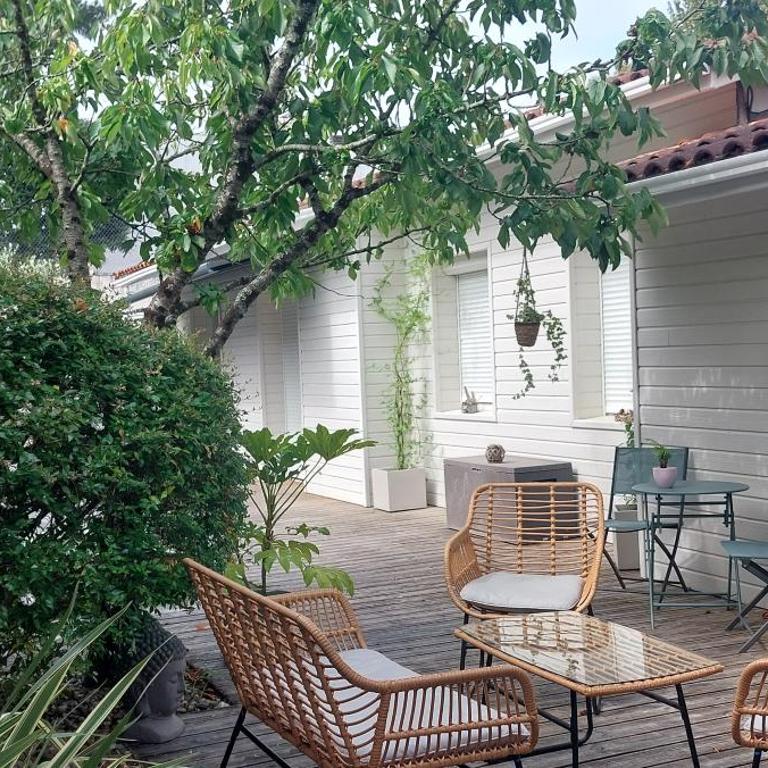 Villa Pontaillac - Three-Bedroom House - 3