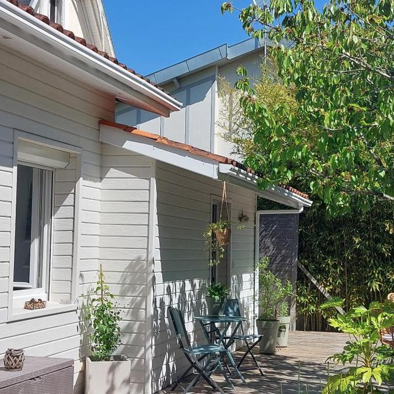 Villa Pontaillac - Three-Bedroom House - 5