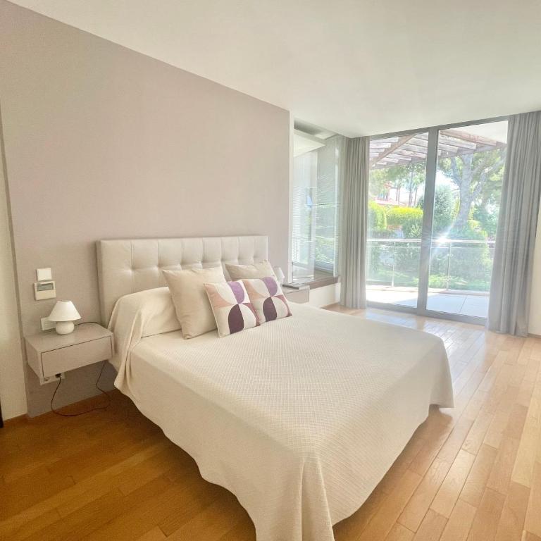 Modern villa in gated complex Sierra Blanca Marbella - Villa - 40