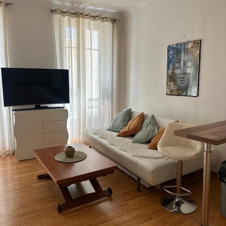 Carré d'or, centre ville à Nice - Appartement 2 Chambres - 1
