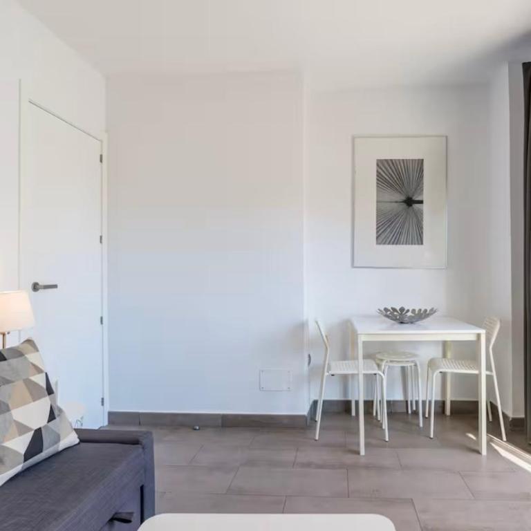 Centro Torremolinos con Parking - Apartamento de 1 dormitorio - 14